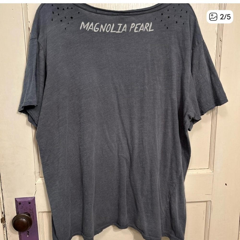 Magnolia Pearl Beams of Light Tee in Ozzy - Picture 2 of 5